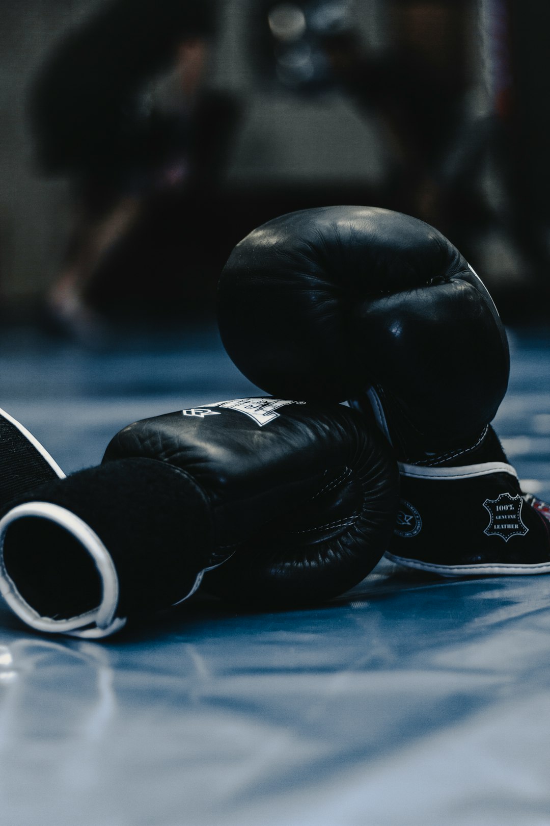 Premium sports protective gloves